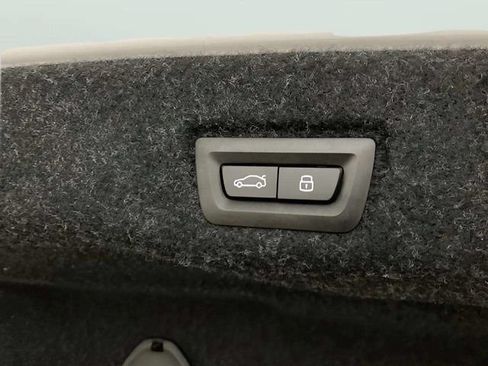 Used 2026 BMW 530i RWD image 9