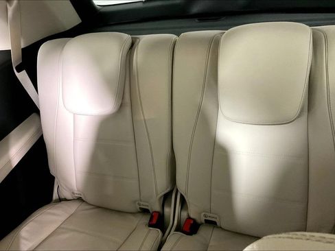New 2026 Mercedes-Benz GLS 580 4MATIC image 11