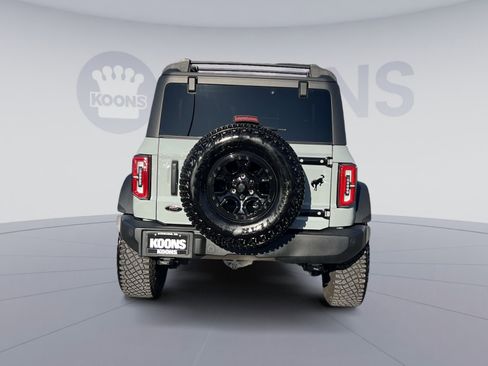 Used 2023 Ford Bronco Wildtrak image 5