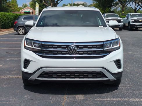 Used 2023 Volkswagen Atlas Cross Sport SE FWD image 3