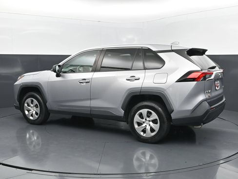 Used 2023 Toyota RAV4 LE FWD image 3