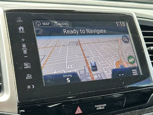Used 2018 Honda Pilot Elite image 20