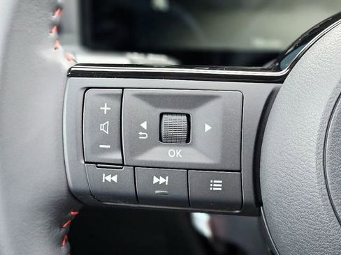 New 2026 Nissan Kicks SR image 14