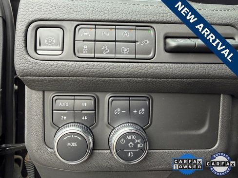 Used 2022 GMC Yukon Denali image 11