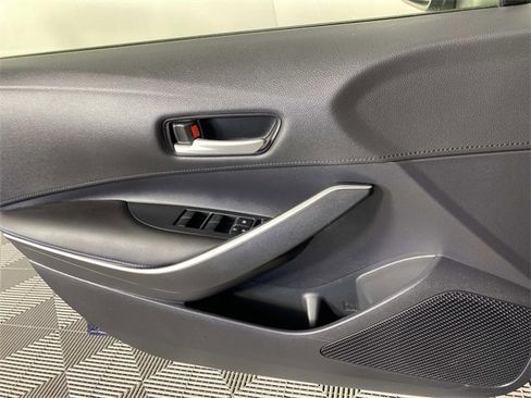 Used 2020 Toyota Corolla SE image 20