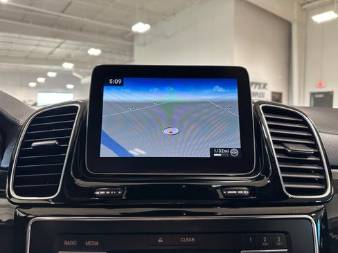 Used 2019 Mercedes-Benz GLS 550 4MATIC image 28