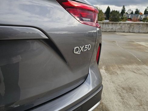 Certified 2019 INFINITI QX50 Essential w/ Premium Heat Package image 16