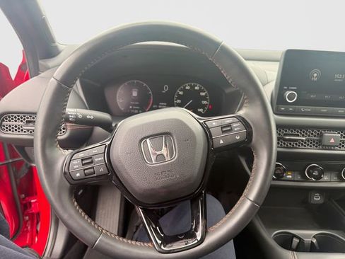 Used 2024 Honda HR-V Sport image 17