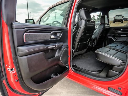 Used 2024 RAM 1500 Laramie image 23