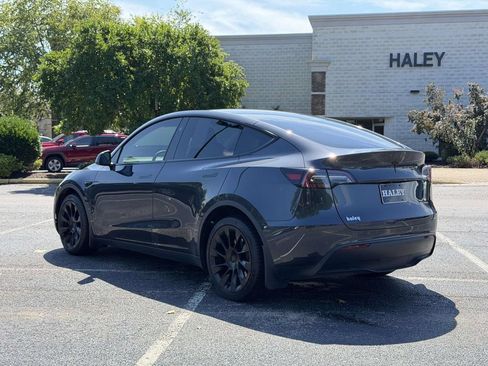 Used 2024 Tesla Model Y Long Range AWD/4WD image 20