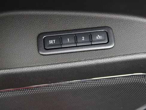 Used 2015 Chevrolet Tahoe LT image 21