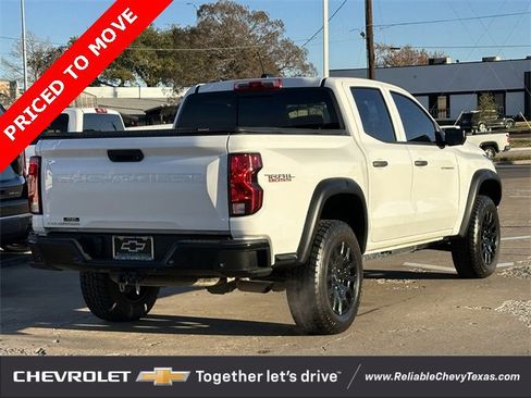 Used 2023 Chevrolet Colorado Trail Boss w/ Technology Package image 4