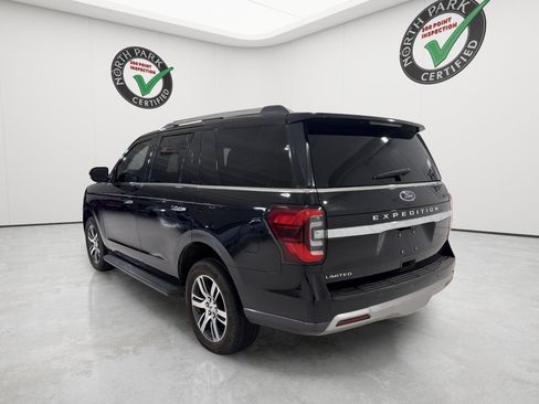 Used 2024 Ford Expedition Limited AWD/4WD image 3