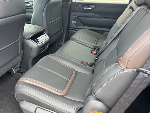 New 2026 Nissan Armada SL image 18