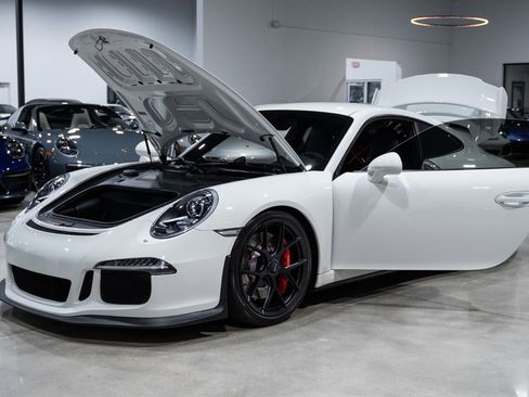 Used 2014 Porsche 911 GT3 RWD image 32