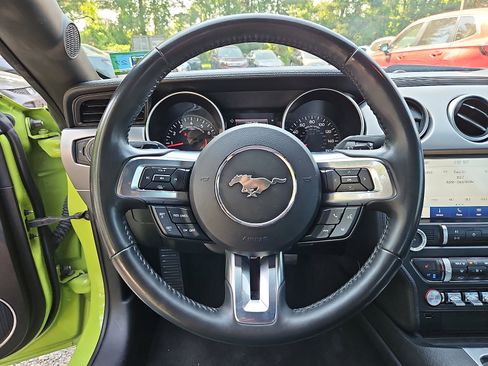 Used 2020 Ford Mustang Premium RWD image 15