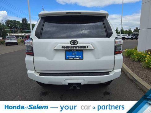 Used 2021 Toyota 4Runner SR5 Premium w/ Moonroof Package AWD/4WD image 5