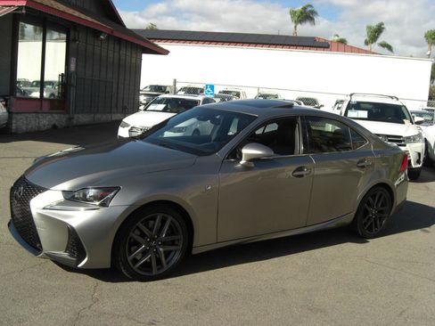 Used 2017 Lexus IS 200t F Sport w/ F Sport Package RWD image 5