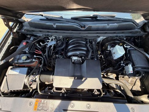 Used 2017 Chevrolet Silverado 1500 LT w/ Texas Edition RWD image 9
