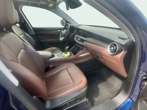 Used 2021 Alfa Romeo Stelvio Ti w/ Nero Edizione image 30