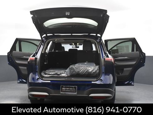 Certified 2026 INFINITI QX60 Luxe w/ Family Package image 38