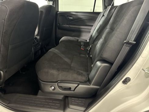 Used 2022 Honda Pilot Sport image 21