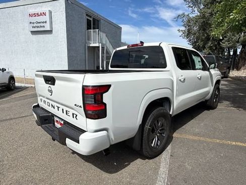 New 2026 Nissan Frontier SV w/ Tow Package AWD/4WD image 4