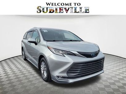 Used 2021 Toyota Sienna Limited
