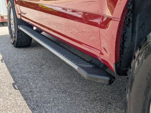 Used 2015 Ford F150 XLT w/ Equipment Group 302A Luxury AWD/4WD image 14