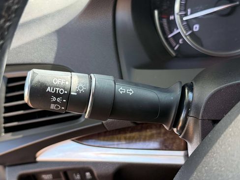 Used 2020 Acura MDX FWD image 28