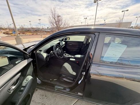 Used 2024 Honda HR-V LX image 12