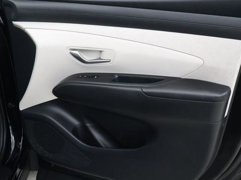 Used 2025 Hyundai Tucson SEL FWD image 17