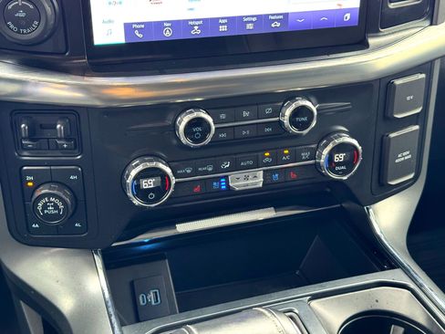 Used 2021 Ford F150 Lariat image 26