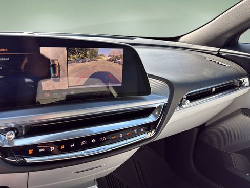 Certified 2024 Cadillac Lyriq Sport AWD/4WD image 41