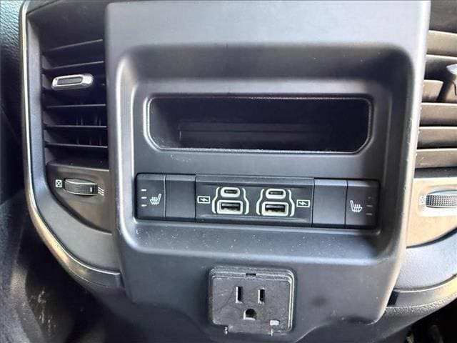 Used 2021 RAM 2500 Limited AWD/4WD image 17