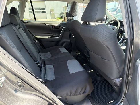 Used 2020 Toyota RAV4 LE w/ All Weather Liner Package AWD/4WD image 9