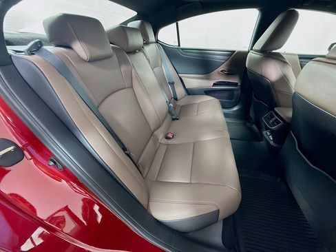 Used 2025 Lexus ES 350 w/ Premium Package FWD image 29