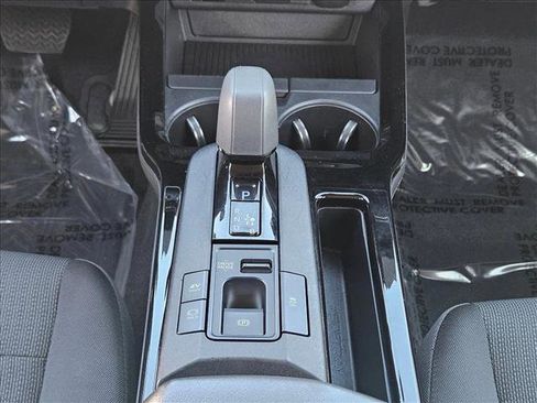 Used 2024 Toyota Prius LE image 12