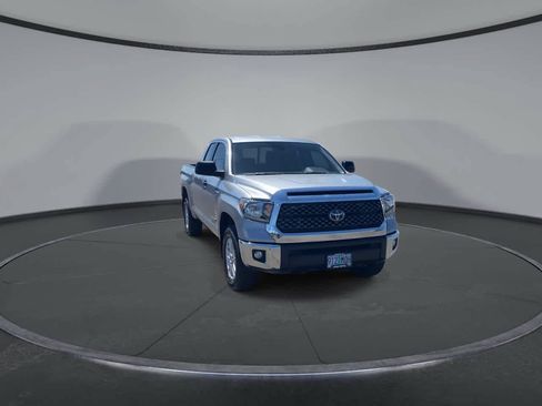 Used 2021 Toyota Tundra SR5 w/ SR5 Upgrade Package AWD/4WD image 4
