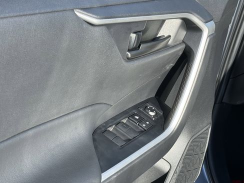 Certified 2024 Toyota RAV4 LE image 21