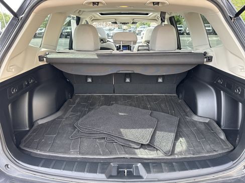 Used 2023 Subaru Forester Premium AWD/4WD image 19