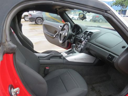 Used 2008 Saturn Sky RWD image 14