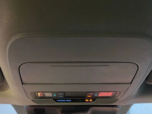 Used 2025 Ford F350 XLT image 33