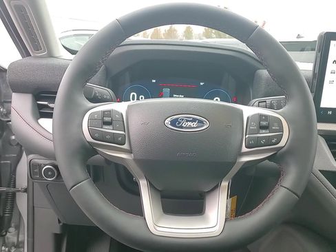 New 2025 Ford Explorer Active w/ Active Comfort Package image 24