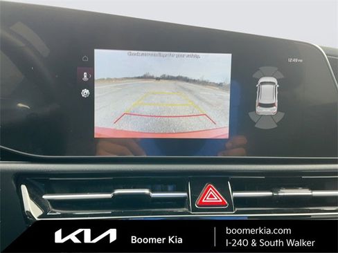 Used 2023 Kia Niro SX Touring image 25