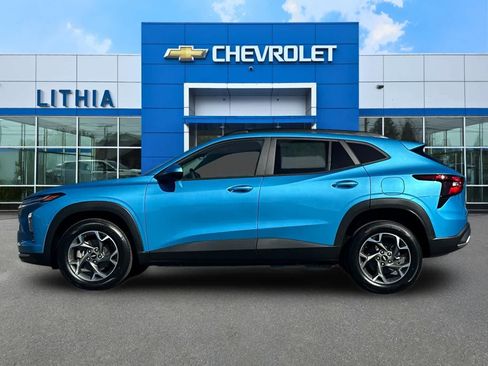 New 2026 Chevrolet Trax LT FWD image 5