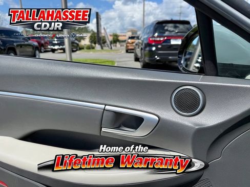 Used 2024 Hyundai Sonata SEL FWD image 13