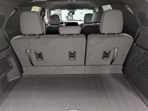 New 2027 Chevrolet Traverse LT w/ Driver Confidence Package AWD/4WD image 15