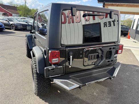Used 2017 Jeep Wrangler Sport image 10