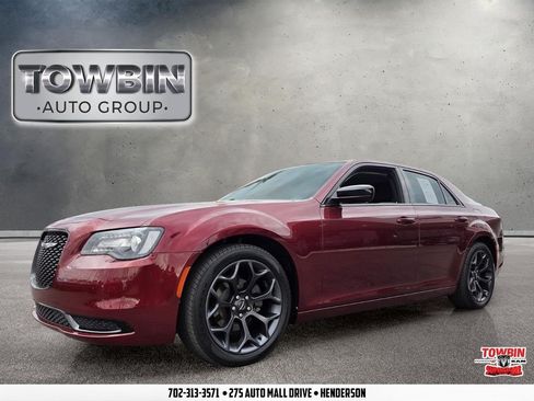 Used 2019 Chrysler 300 Touring w/ Sport Appearance Package RWD image 1